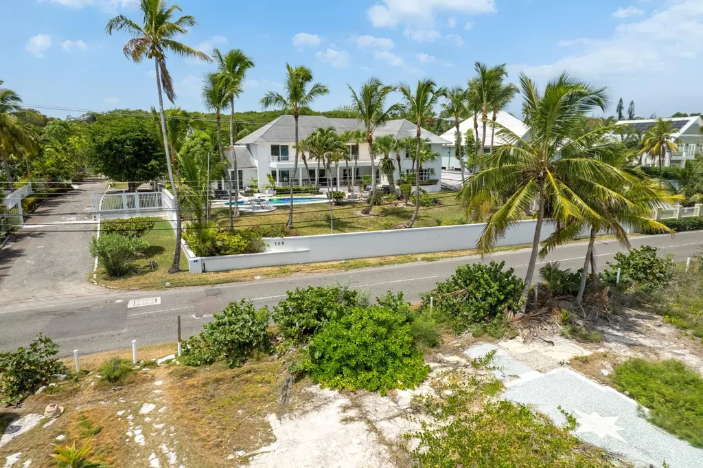 Eastern Road New Providence Paradise Island BS