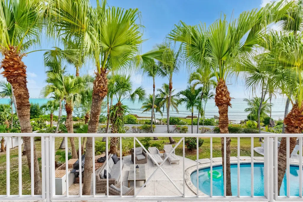 Eastern Road New Providence Paradise Island BS