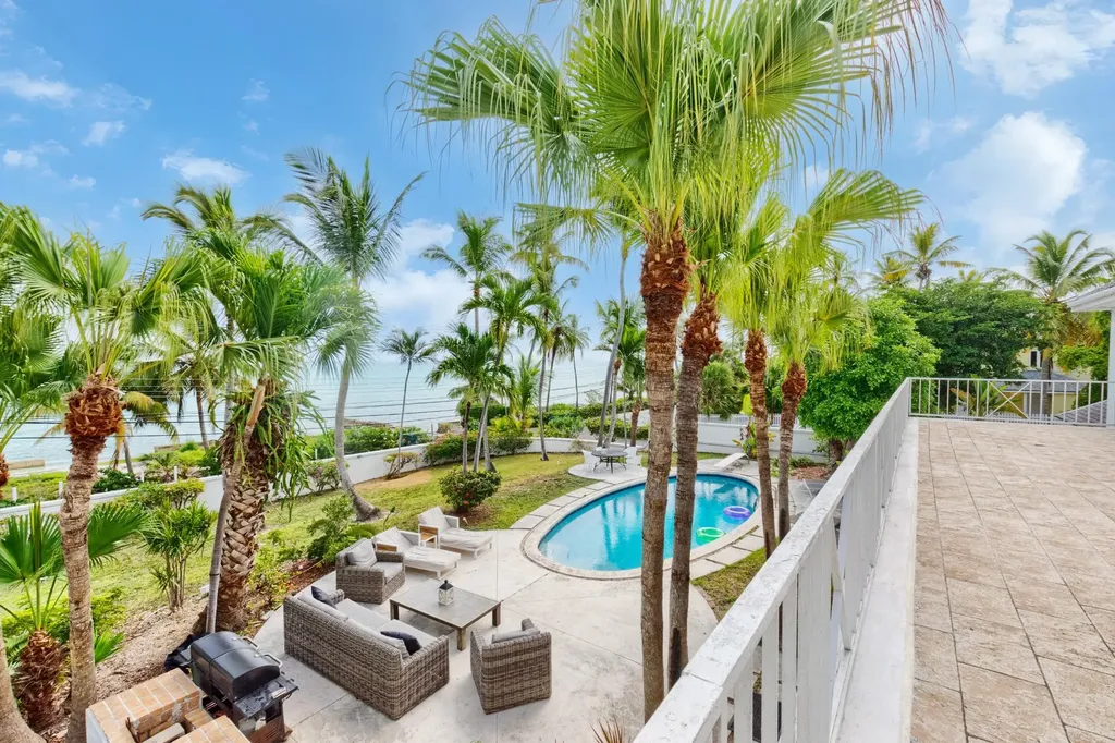 Eastern Road New Providence Paradise Island BS