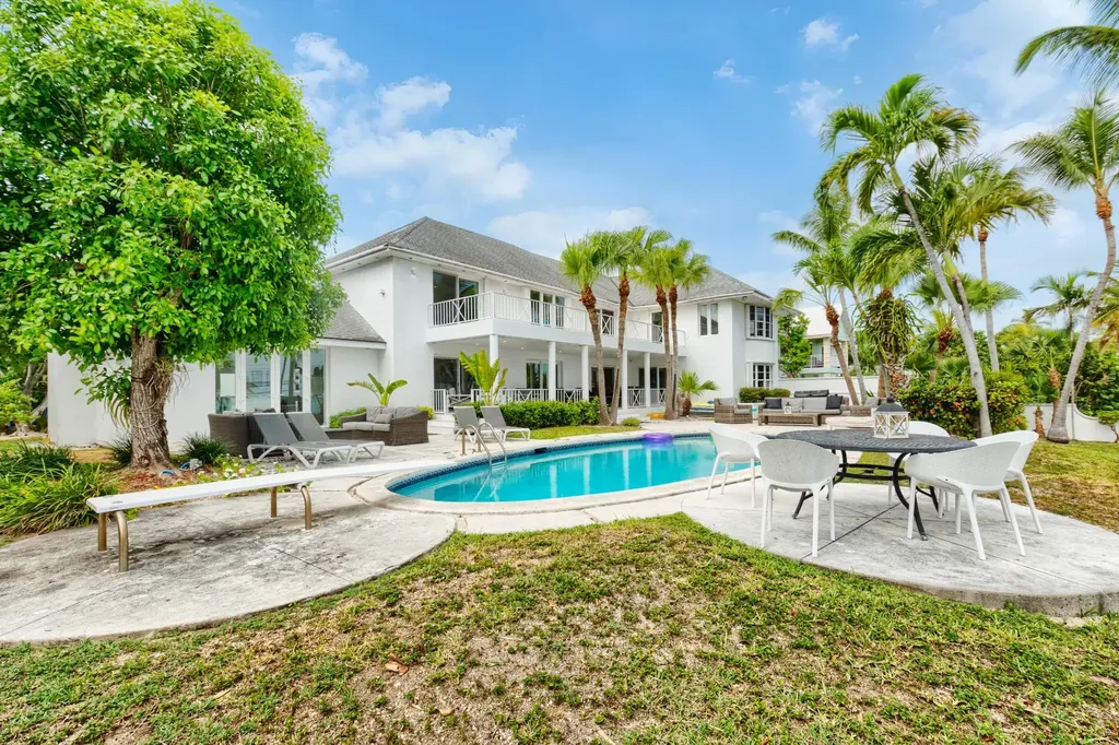 Eastern Road New Providence Paradise Island BS