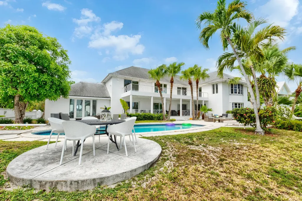 Eastern Road New Providence Paradise Island BS