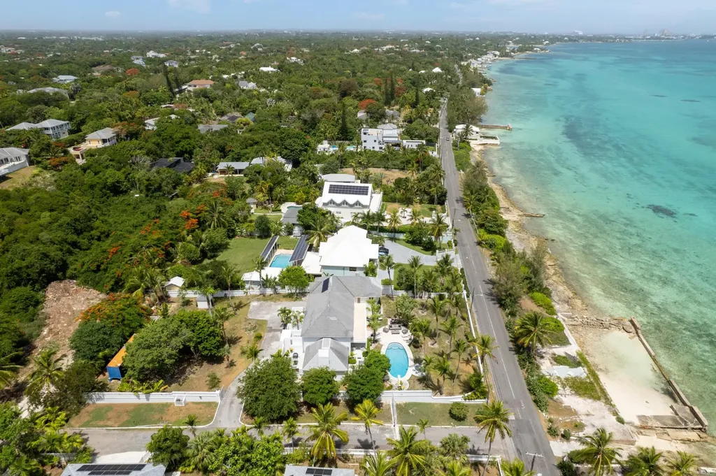 Eastern Road New Providence Paradise Island BS