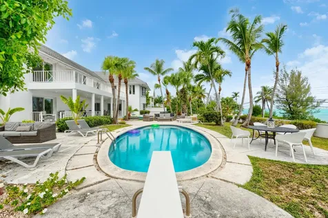 Eastern Road New Providence Paradise Island BS
