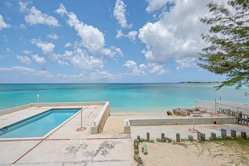Cable Beach New Providence Paradise Island BS