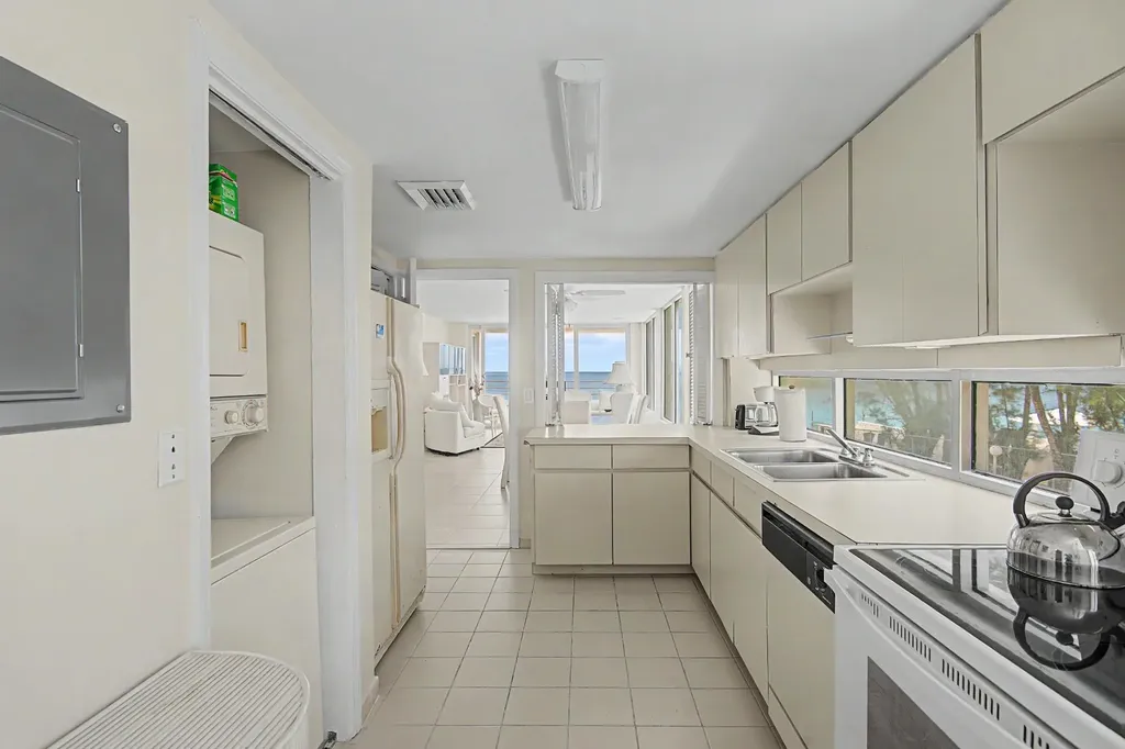 Cable Beach New Providence Paradise Island BS