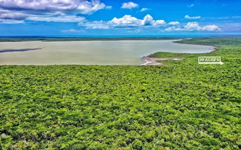 35 Acres, Port Howe Cat Island BS