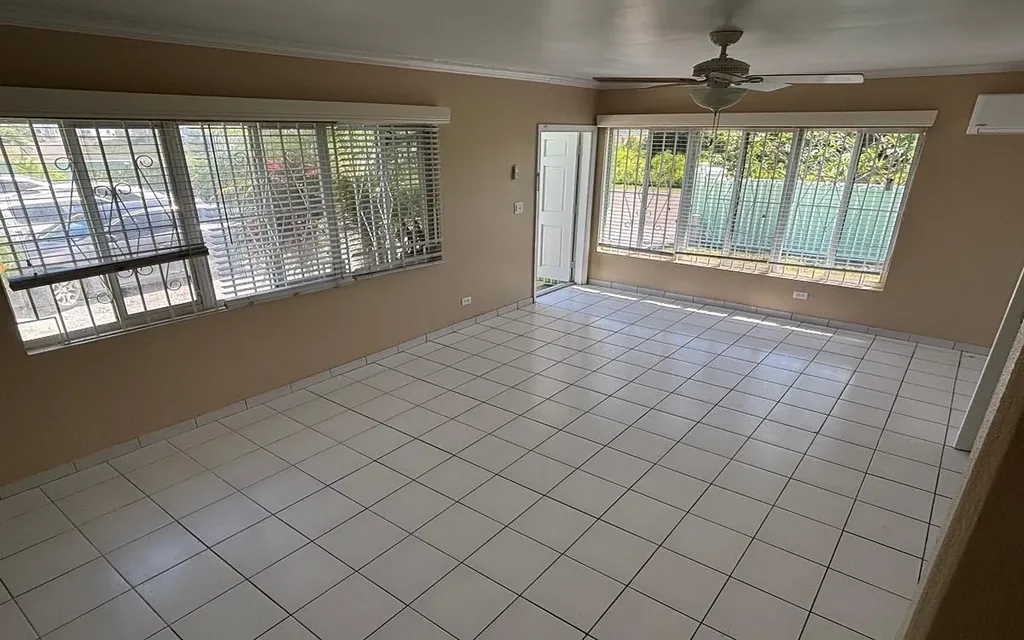 25 Leeward East Rental New Providence Paradise Island BS