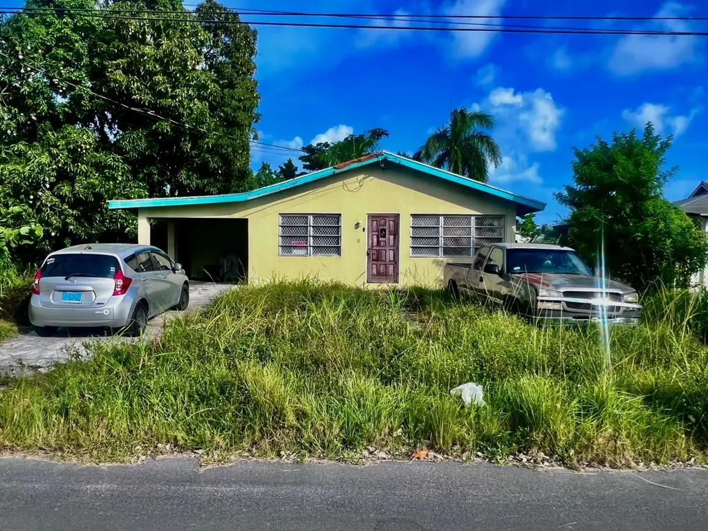 Carmichael Road Home New Providence Paradise Island BS
