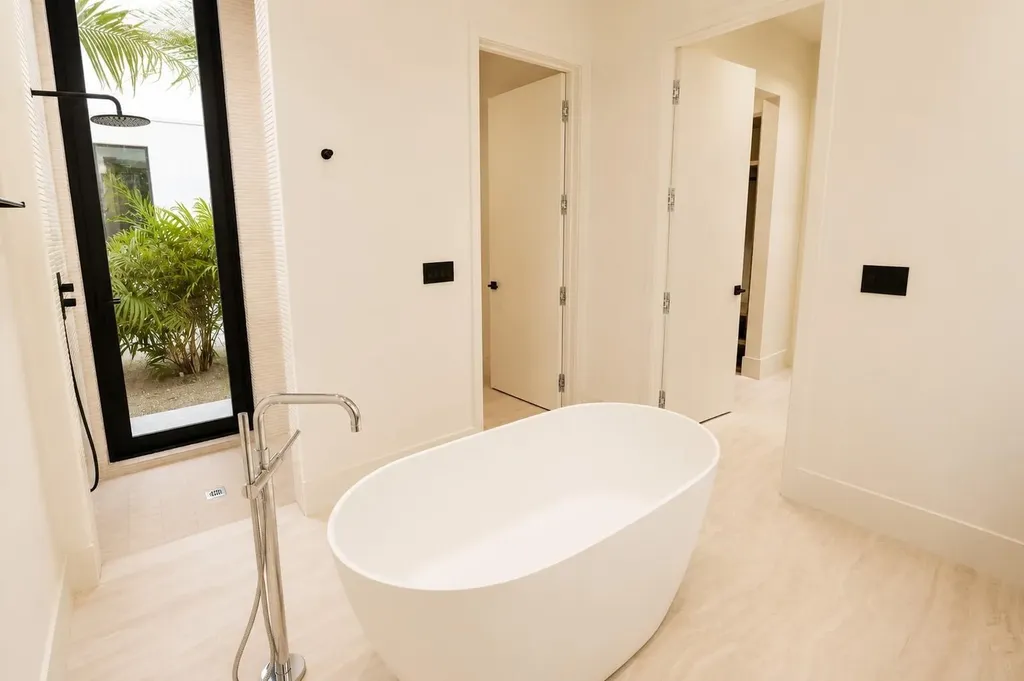 Rockwell Island Bimini BS