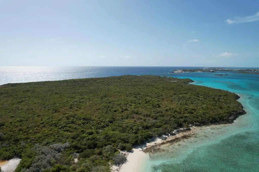 Little Majors Spot Cay Exuma BS