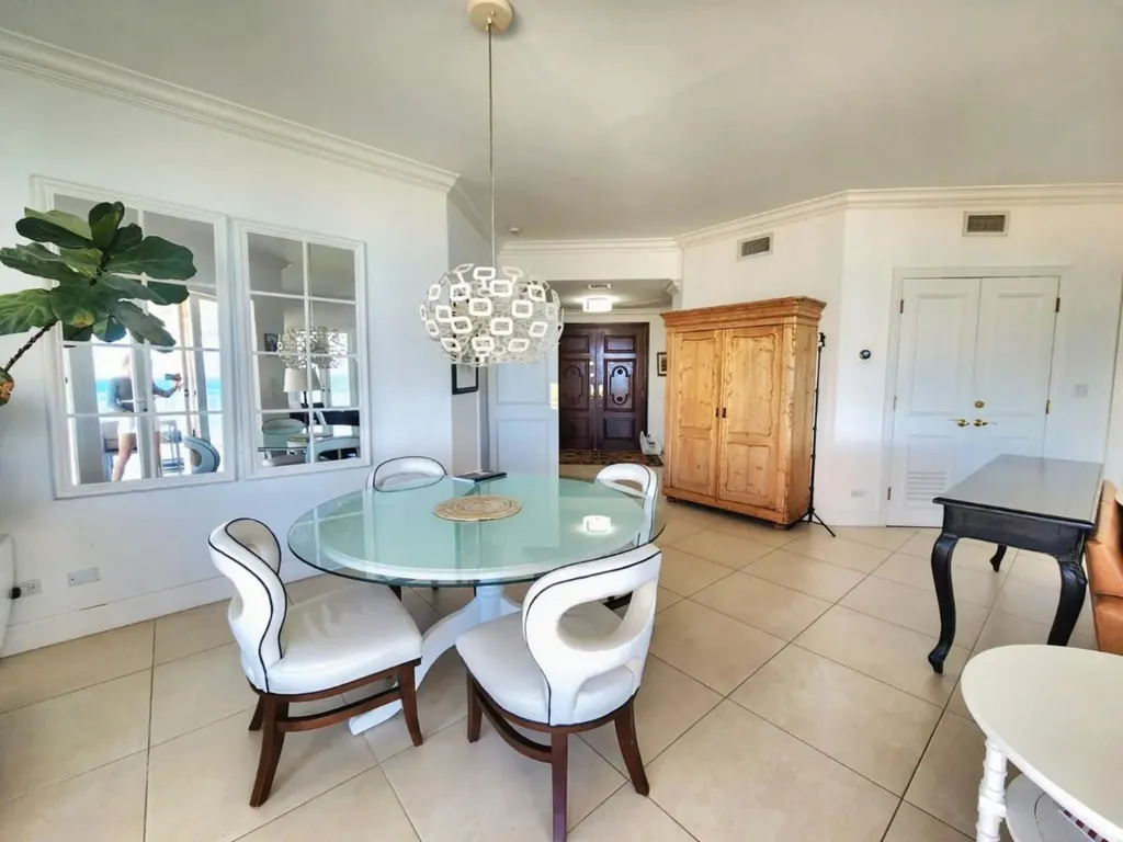 West Bay Street Bayroc New Providence Paradise Island BS
