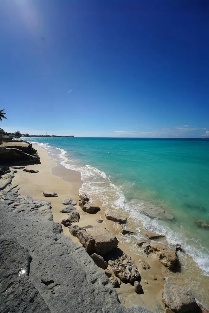 West Bay Street Bayroc New Providence Paradise Island BS