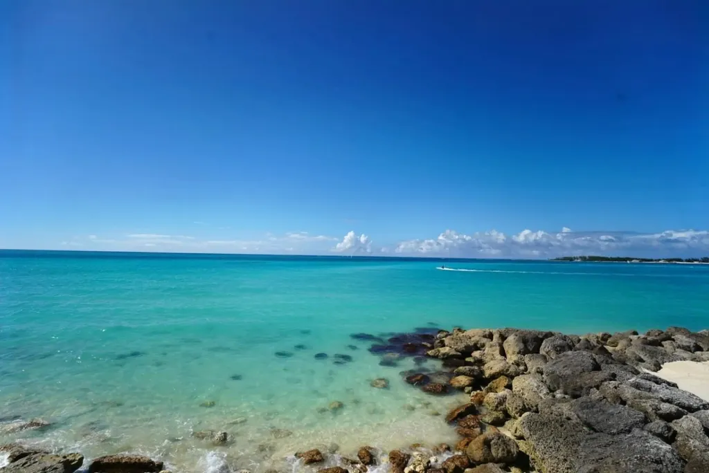 West Bay Street Bayroc New Providence Paradise Island BS