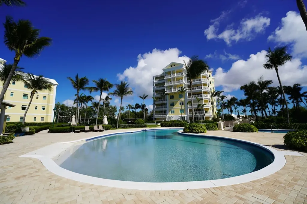 West Bay Street Bayroc New Providence Paradise Island BS