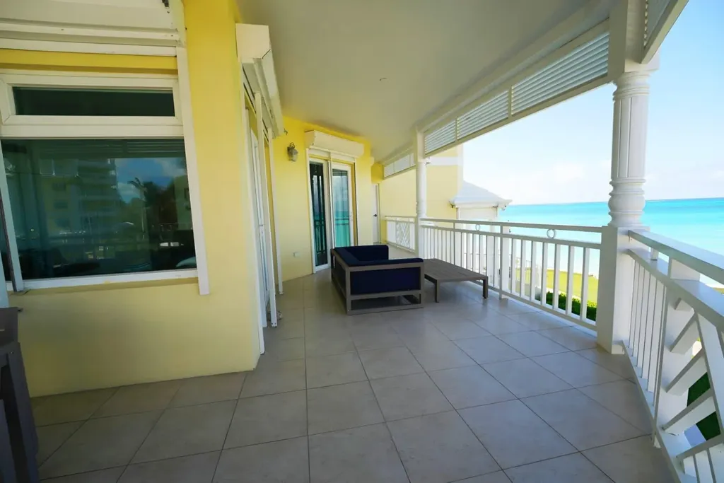 West Bay Street Bayroc New Providence Paradise Island BS