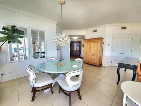 West Bay Street Bayroc New Providence Paradise Island BS