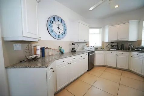 West Bay Street Bayroc New Providence Paradise Island BS