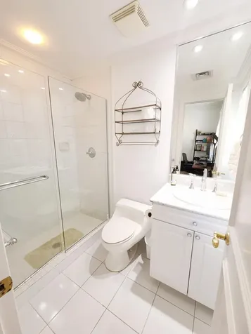 West Bay Street Bayroc New Providence Paradise Island BS