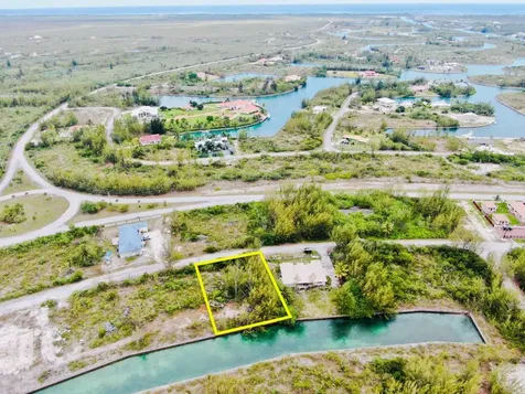 Lindsell Drive, Derby, Fr 4 Grand Bahama Freeport BS