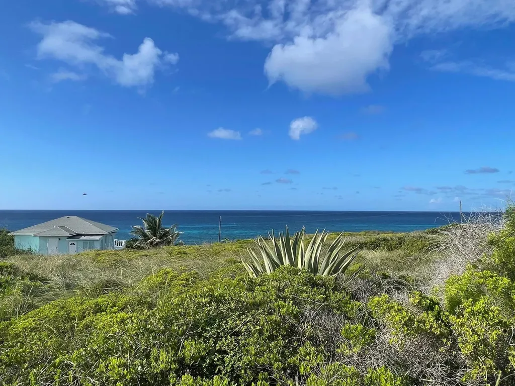 Holiday Beach Eleuthera BS