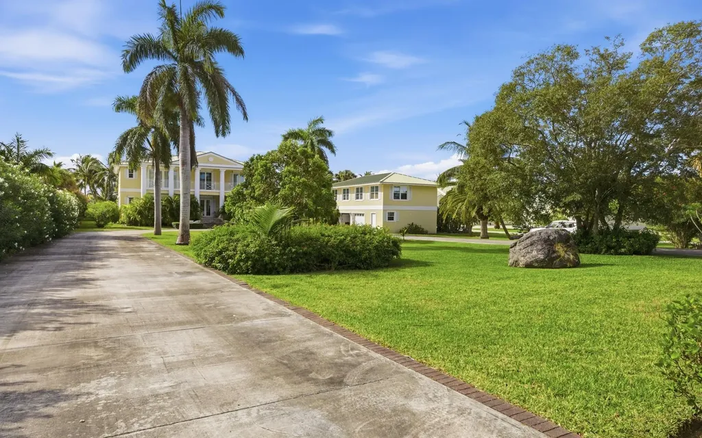 5 Gunport Boulevard Grand Bahama Freeport BS