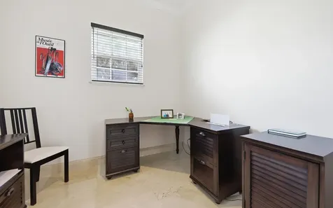 5 Gunport Boulevard Grand Bahama Freeport BS