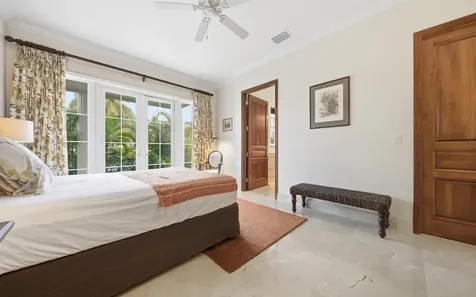 5 Gunport Boulevard Grand Bahama Freeport BS