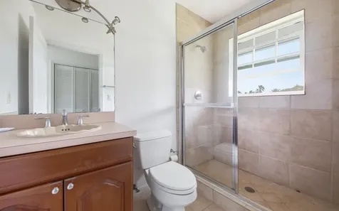 5 Gunport Boulevard Grand Bahama Freeport BS