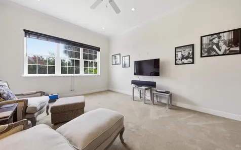 5 Gunport Boulevard Grand Bahama Freeport BS