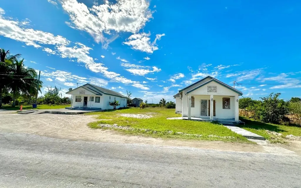 Canal Front Home Dumfries Cat Island BS
