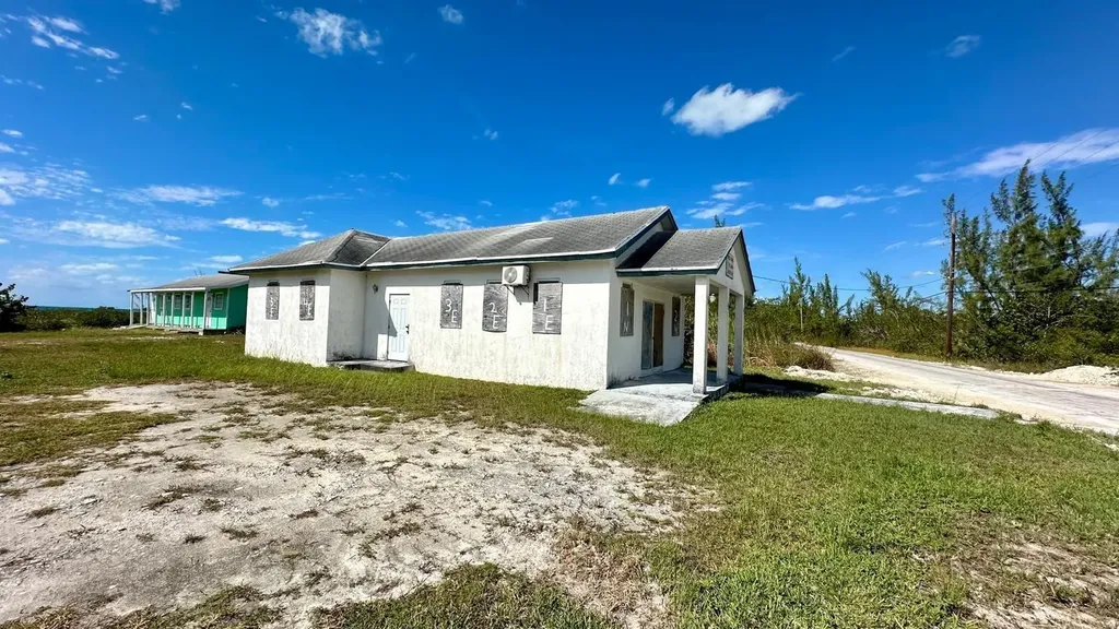 Canal Front Home Dumfries Cat Island BS