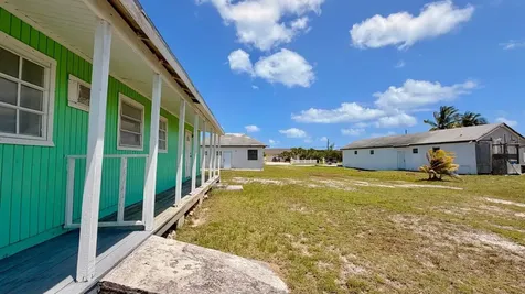 Canal Front Home Dumfries Cat Island BS