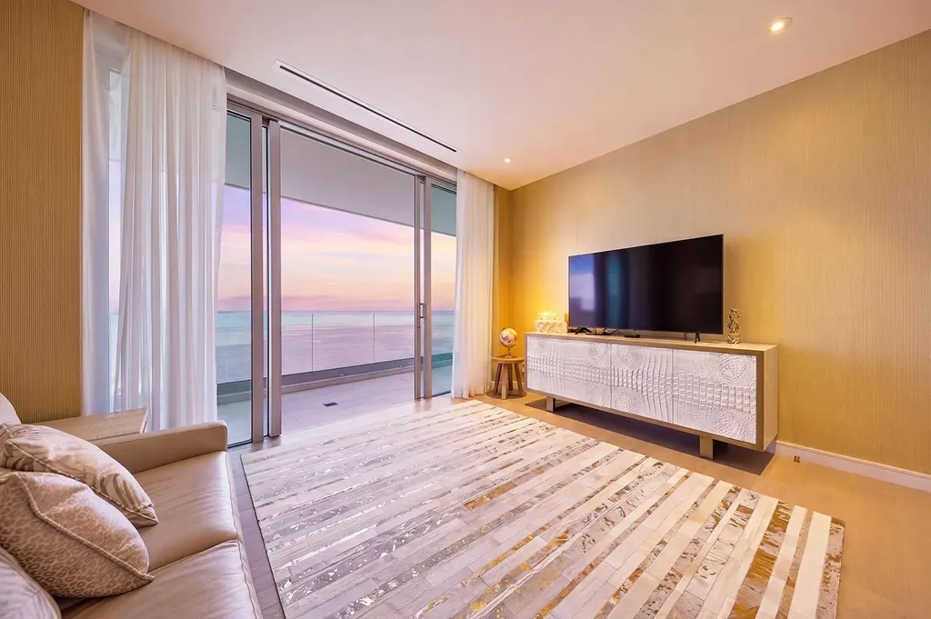 Penthouse At Goldwynn New Providence Paradise Island BS