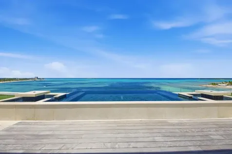 Penthouse At Goldwynn New Providence Paradise Island BS