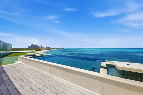 Penthouse At Goldwynn New Providence Paradise Island BS