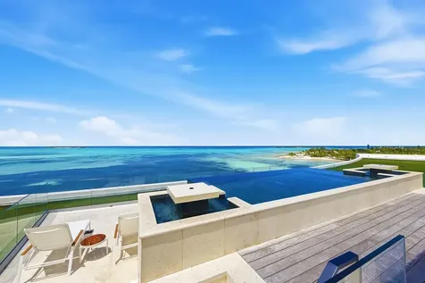 Penthouse At Goldwynn New Providence Paradise Island BS