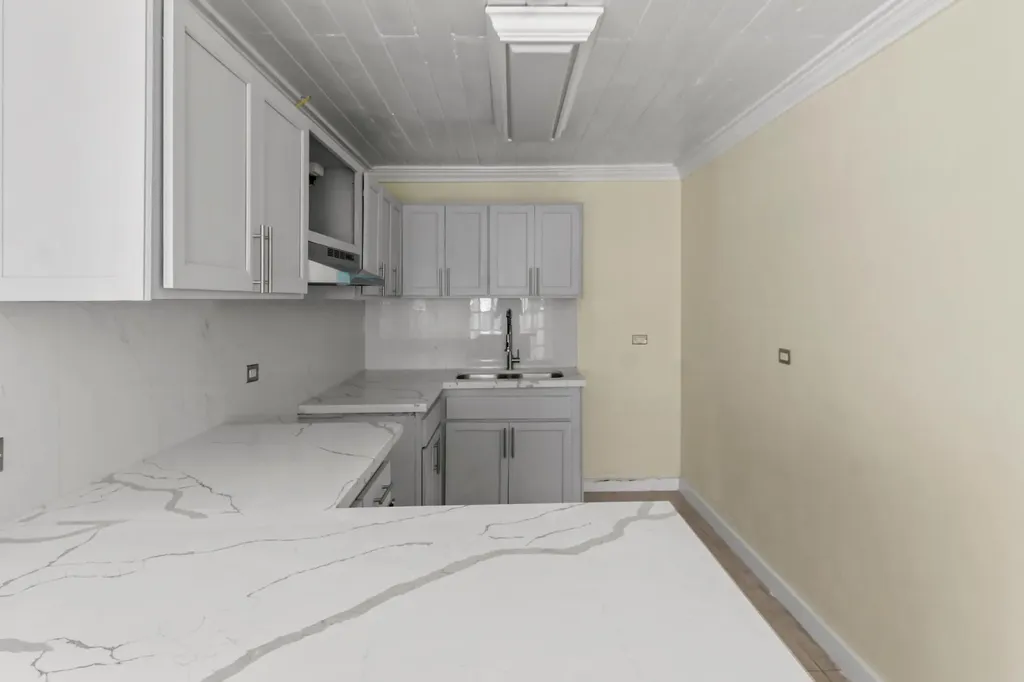 Eneas Avenue New Providence Paradise Island BS