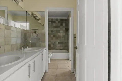 Eneas Avenue New Providence Paradise Island BS