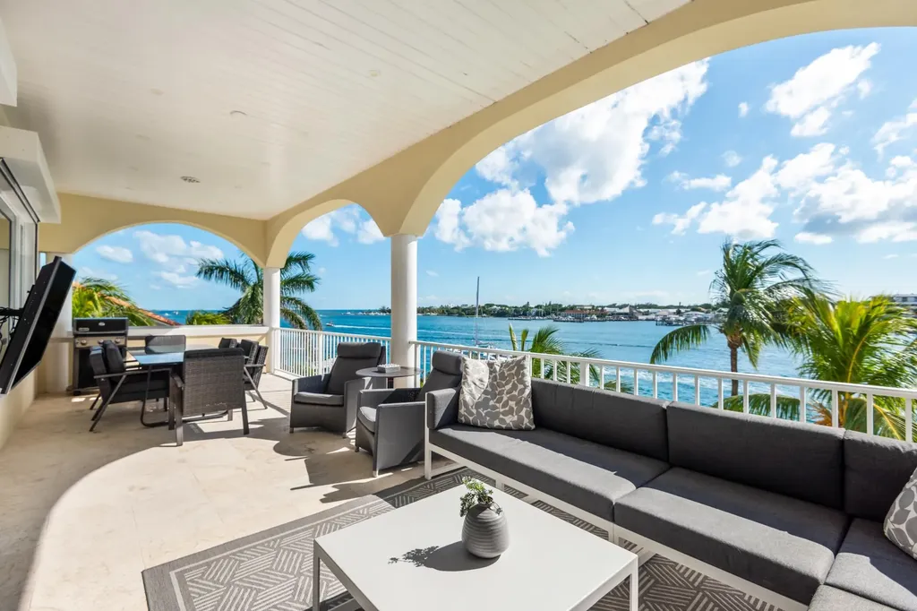 Paradise Island Yolanda New Providence Paradise Island BS
