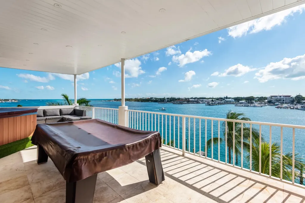 Paradise Island Yolanda New Providence Paradise Island BS