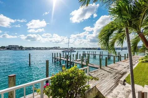 Paradise Island Yolanda New Providence Paradise Island BS