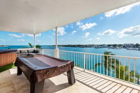 Paradise Island Yolanda New Providence Paradise Island BS
