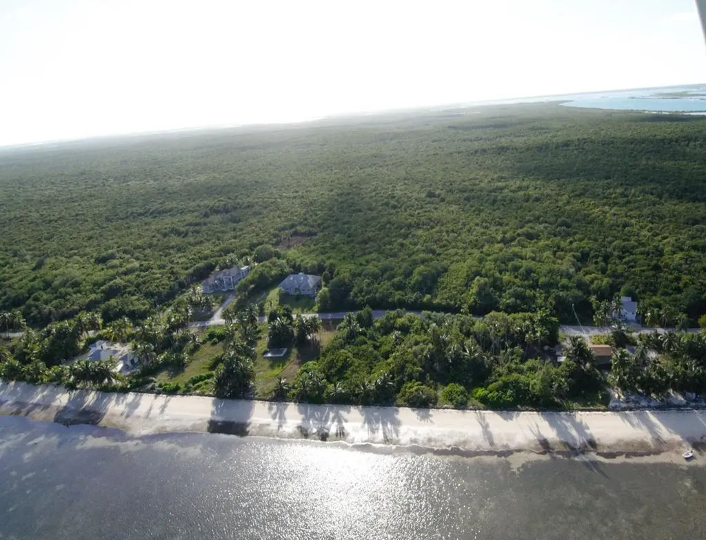 Pleasant Bay Andros BS