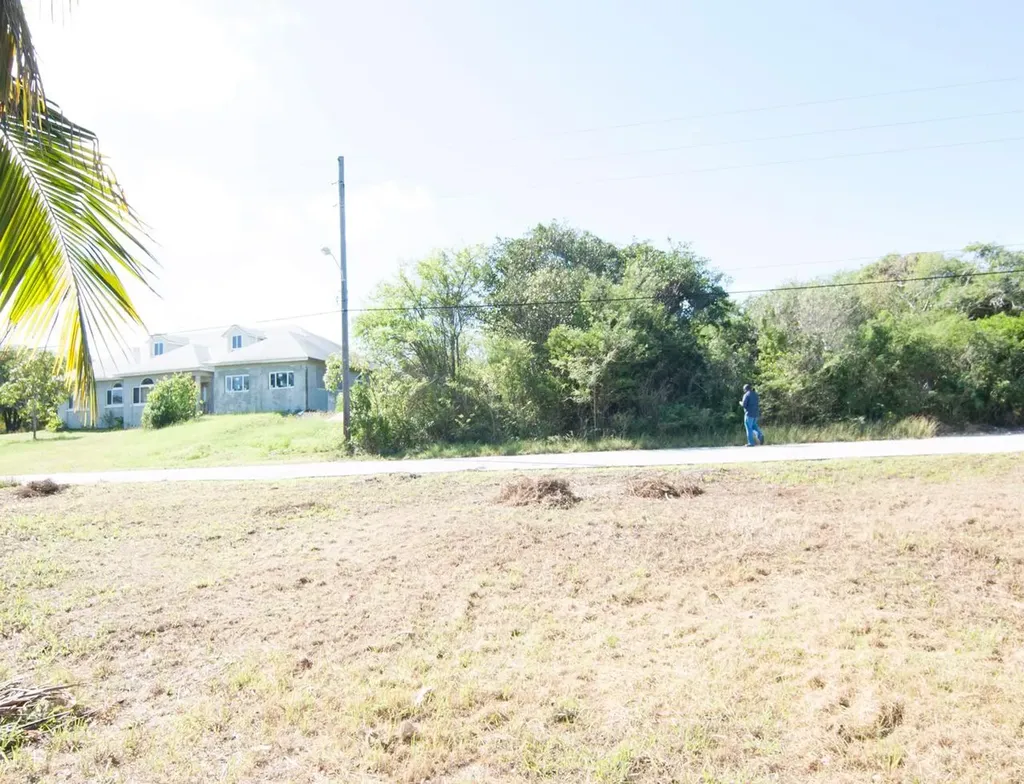 Pleasant Bay Andros BS