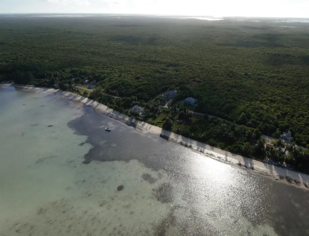 Pleasant Bay Andros BS