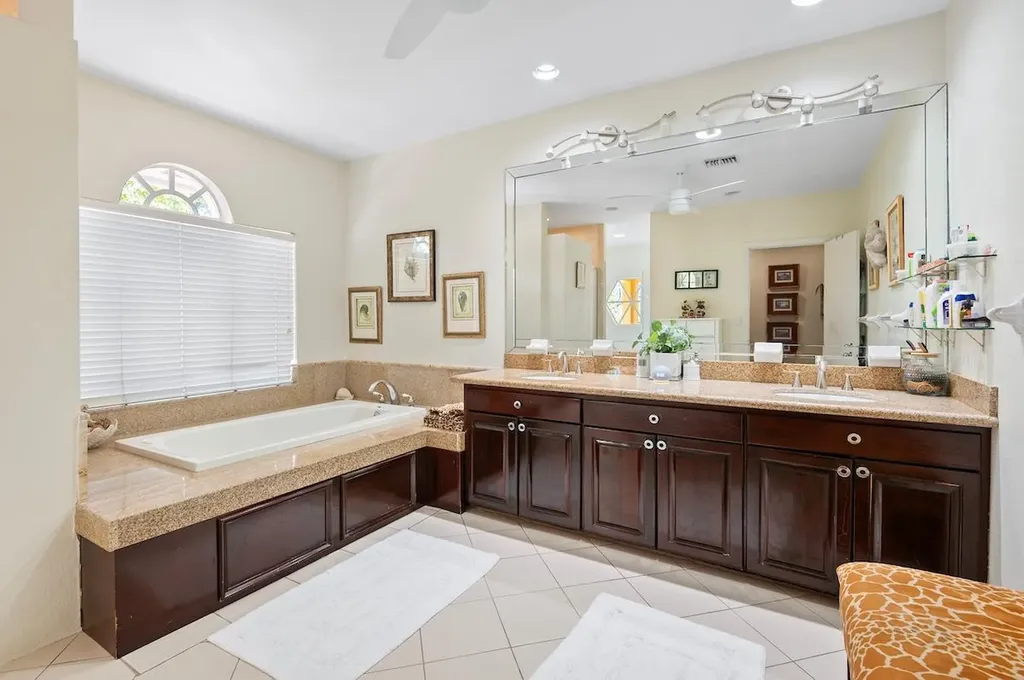 Dodge Road, Camperdown 15 New Providence Paradise Island BS