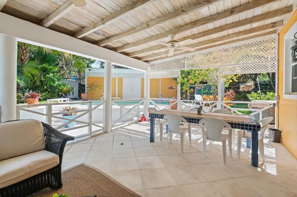 Dodge Road, Camperdown 15 New Providence Paradise Island BS