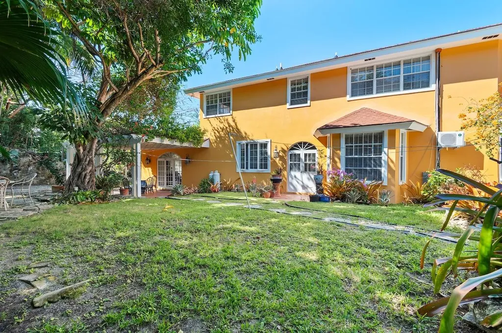 Dodge Road, Camperdown 15 New Providence Paradise Island BS