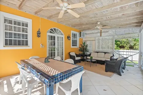 Dodge Road, Camperdown 15 New Providence Paradise Island BS