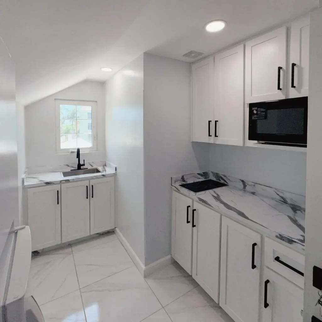 Elizabeth Avenue New Providence Paradise Island BS